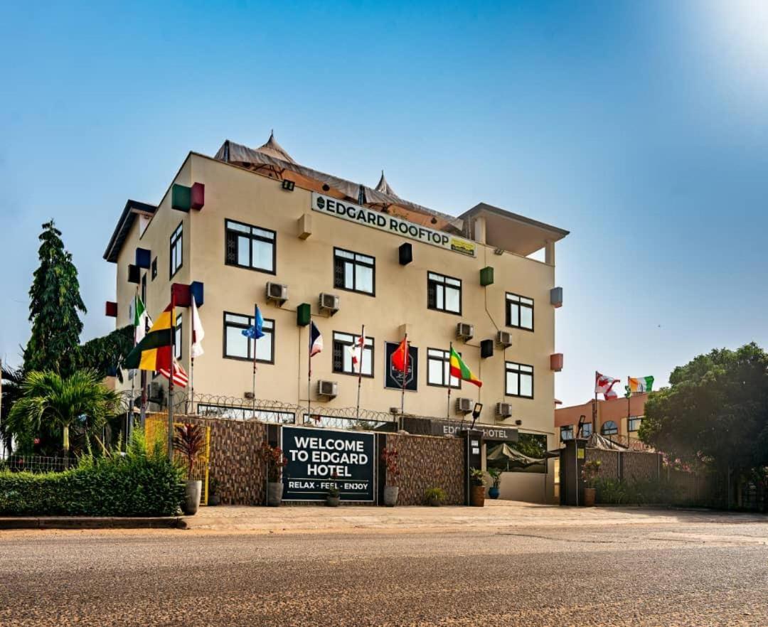 Edgard Hotel Tema Buitenkant foto